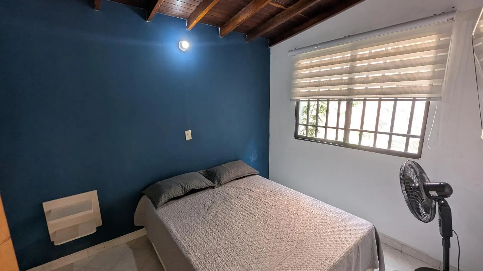 Amplio Apto Con Jacuzzy Terraza 2B 4Hab Laureles Medellín Colombia